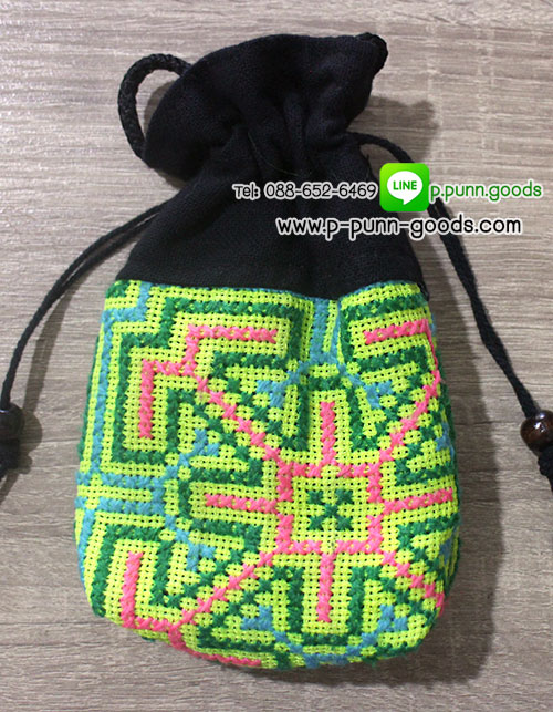 กระเป๋าหูรูดใบเล็ก (งานผ้าชาวเขา Upcycled)