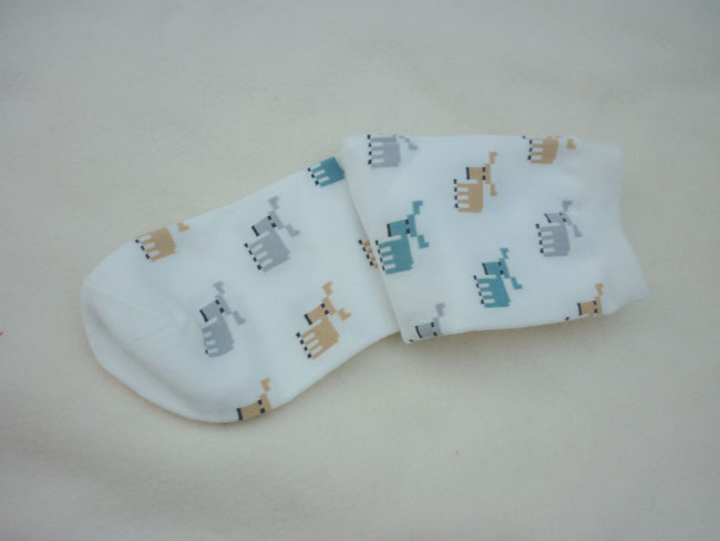 ถุงเท้าลายกวาง น่ารักมาก