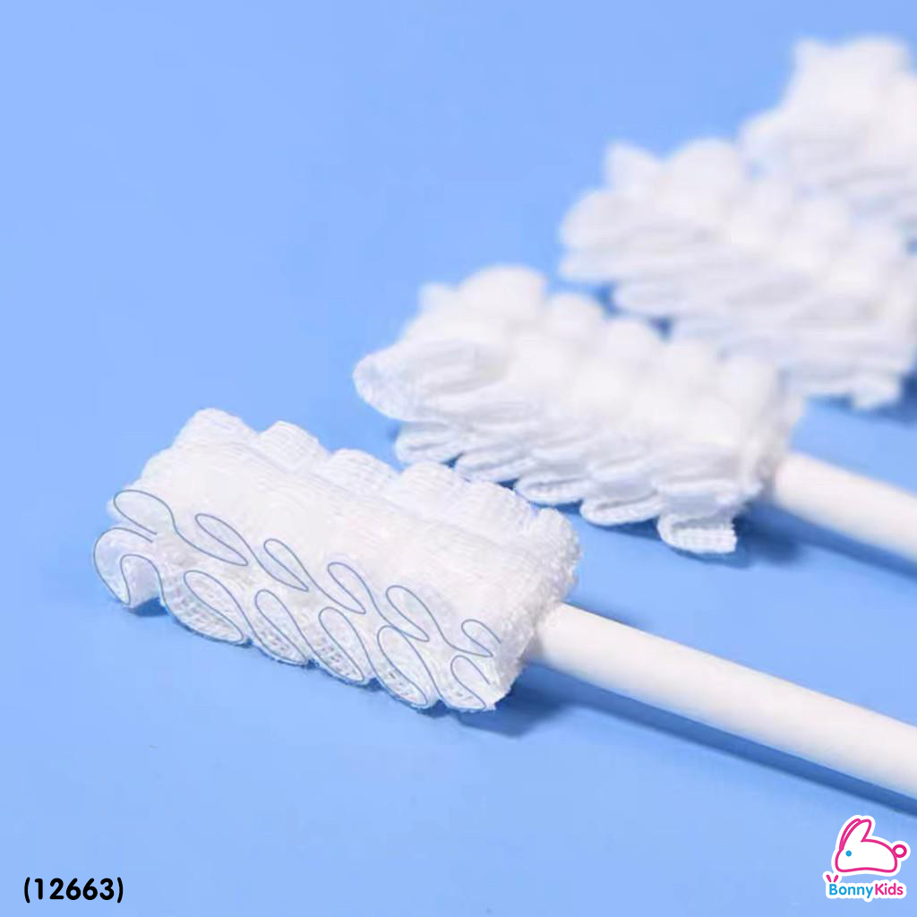 (12663) ผ้าก๊อซทำความสะอาดช่องปากเด็ก 30 ก้าน
