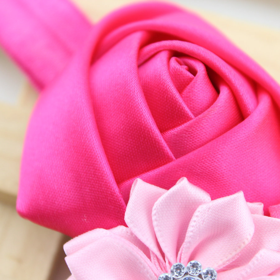 ผ้าคาดผมเด็กอ่อน เจ้าหญิงแสนน่ารัก งานระดับพรีเมี่ยม ดอกไม้ผ้าประดับเพชรสวยหรู