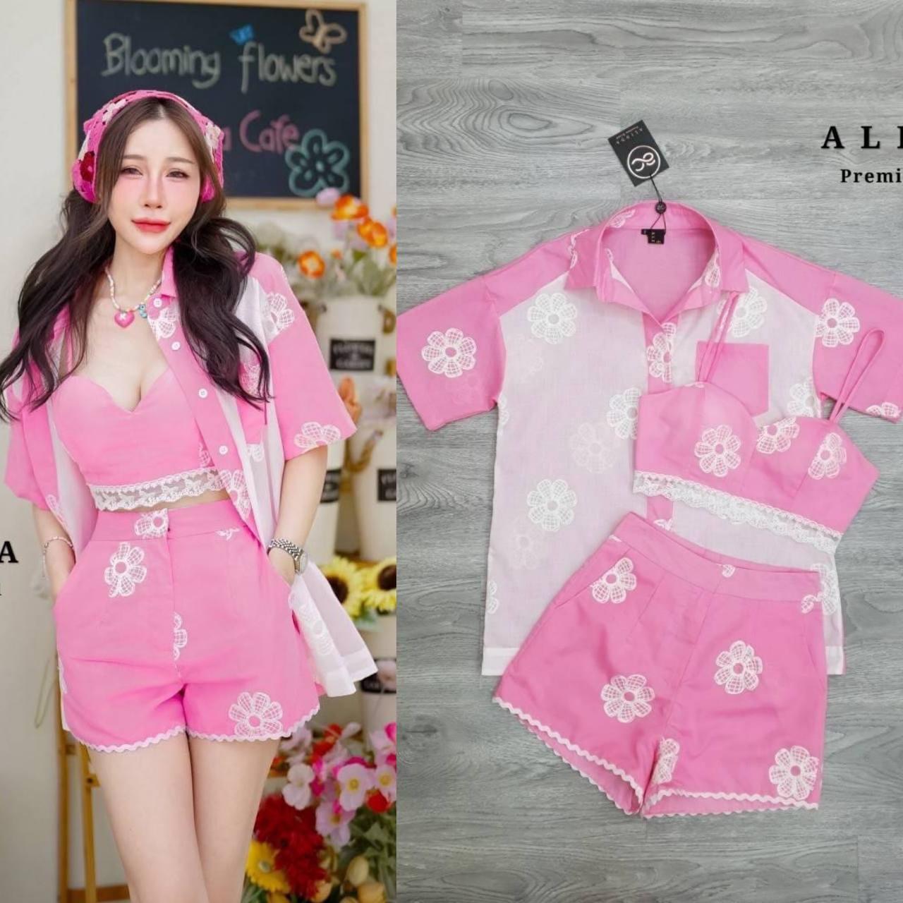 ชุดเซ็ท 3 ชิ้นสุดคิ้วท์ เสื้อนอก เสื้อเชิ้ตคอปกแขนสั้น -+เสื้อด้านในเป็นทรงสปอร์ตบราสีชมพู +กางเกงขาสั้นเข้าเซ็ท ทรงสวย สินค้าคุณภาพ (พร้อมส่ง)