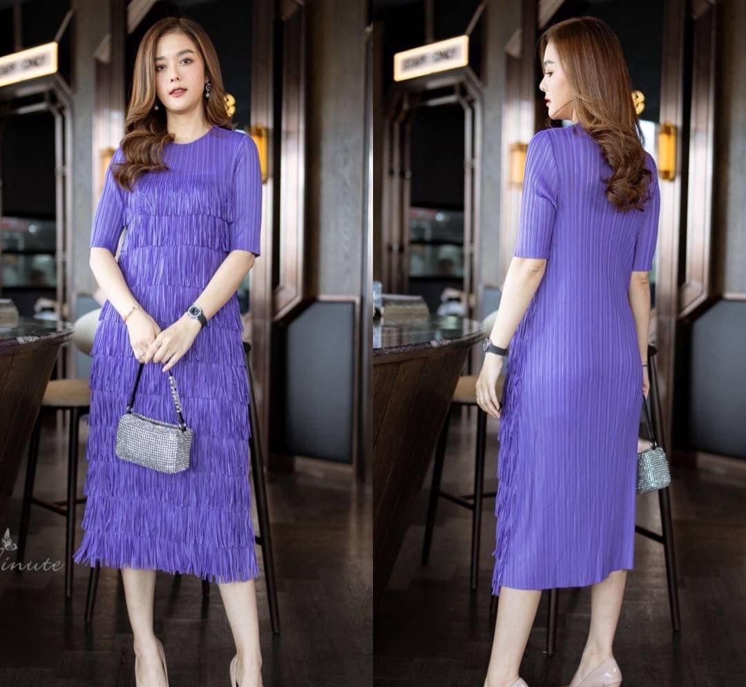 เดรสผ้าอัดพลีท Premium งานแต่งดีเทลด้วยพู่เป็นชั้นๆ ผ้ายืดหยุ่นได้ทั้งตัว ทรงชุดเข้ารูป ใส่สบาย : สินค้าคุณภาพ (พร้อมส่ง)