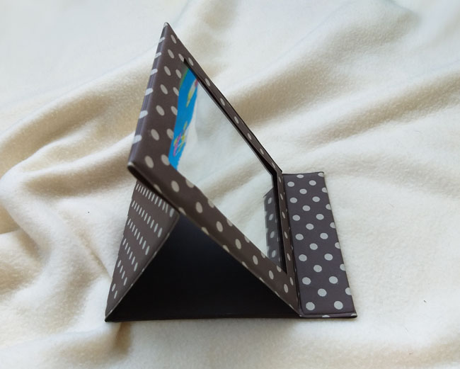 กระจกพับตั้งได้ สวยหรูดูแพง พกใส่กระเป๋าได้ /ของใหม่/