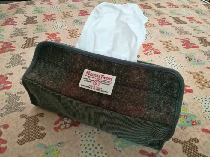 กล่องใส่ทิชชู HarrisTweed แต่งผ้าขนแกะสวยมาก /ของใหม่/