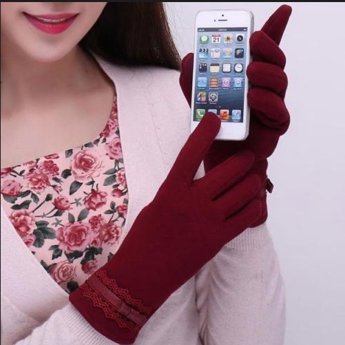 ถุงมือกันหนาว บุขน แต่งลูกไม้ สัมผัสจอได้