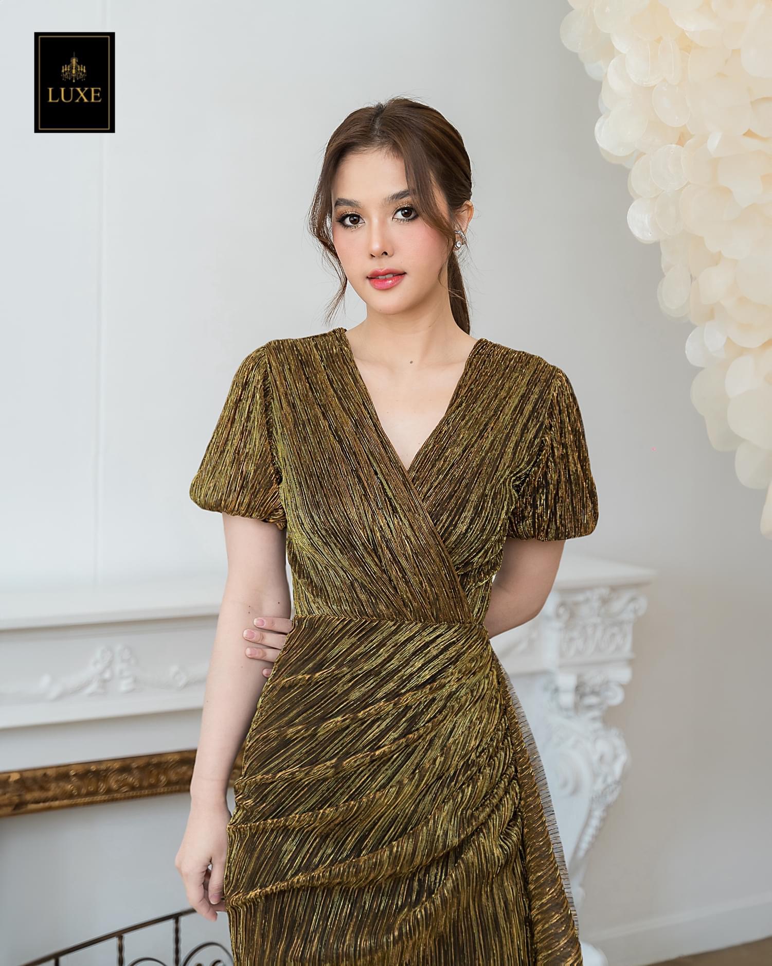 เดรสเสื้อคอป้าย แขนบอลลูน กระโปรงทรง สอบจับเดรป แต่งชายระบายยาว ใส่สบาย : สินค้าคุณภาพ (พร้อมส่ง)