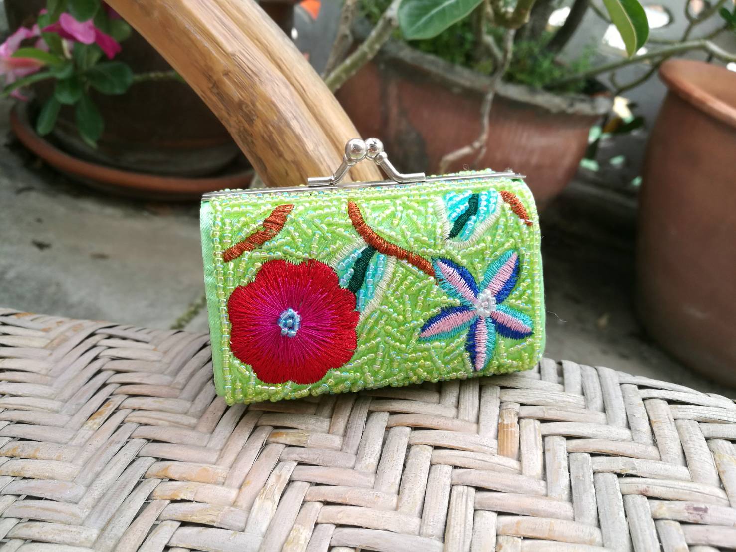 กระเป๋าใส่เหรียญ ปักเลื่อม ปักลาย สวยมากกก (ของใหม่)