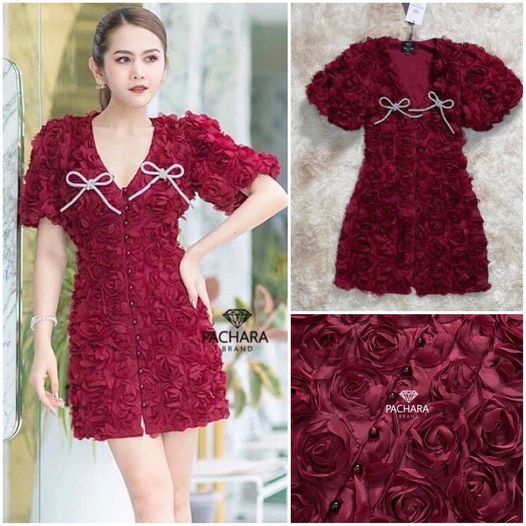 เดรสสั้นคอวีแขนตุ๊กตาสีแดงเข้ม ปักดอกกุหลาบ 3D อัดแน่นหลายร้อยดอก ทั้งชุด มีกระดุมเรียงด้านหน้า ช่วงเอวเข้ารูป ใส่เป็นทรงสวย งานมีซับในอย่างดี มาพร้อม เข็มกลัดโบว์สีเงินวิบวับสองข้าง สินค้าคุณภาพ (พร้อมส่ง)