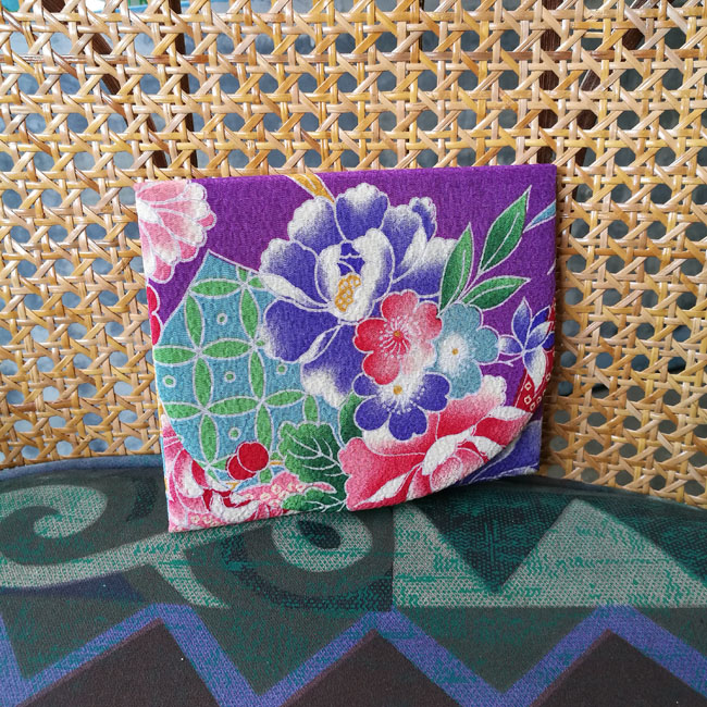 กระจกพับขนาดกลาง พกได้ สวยมากๆ /ของใหม่/
