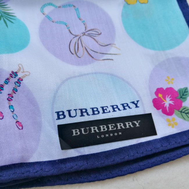 ผ้าเช็ดหน้า BURBRRY ลายเก๋ น่ารัก ผ้านุ่มมาก