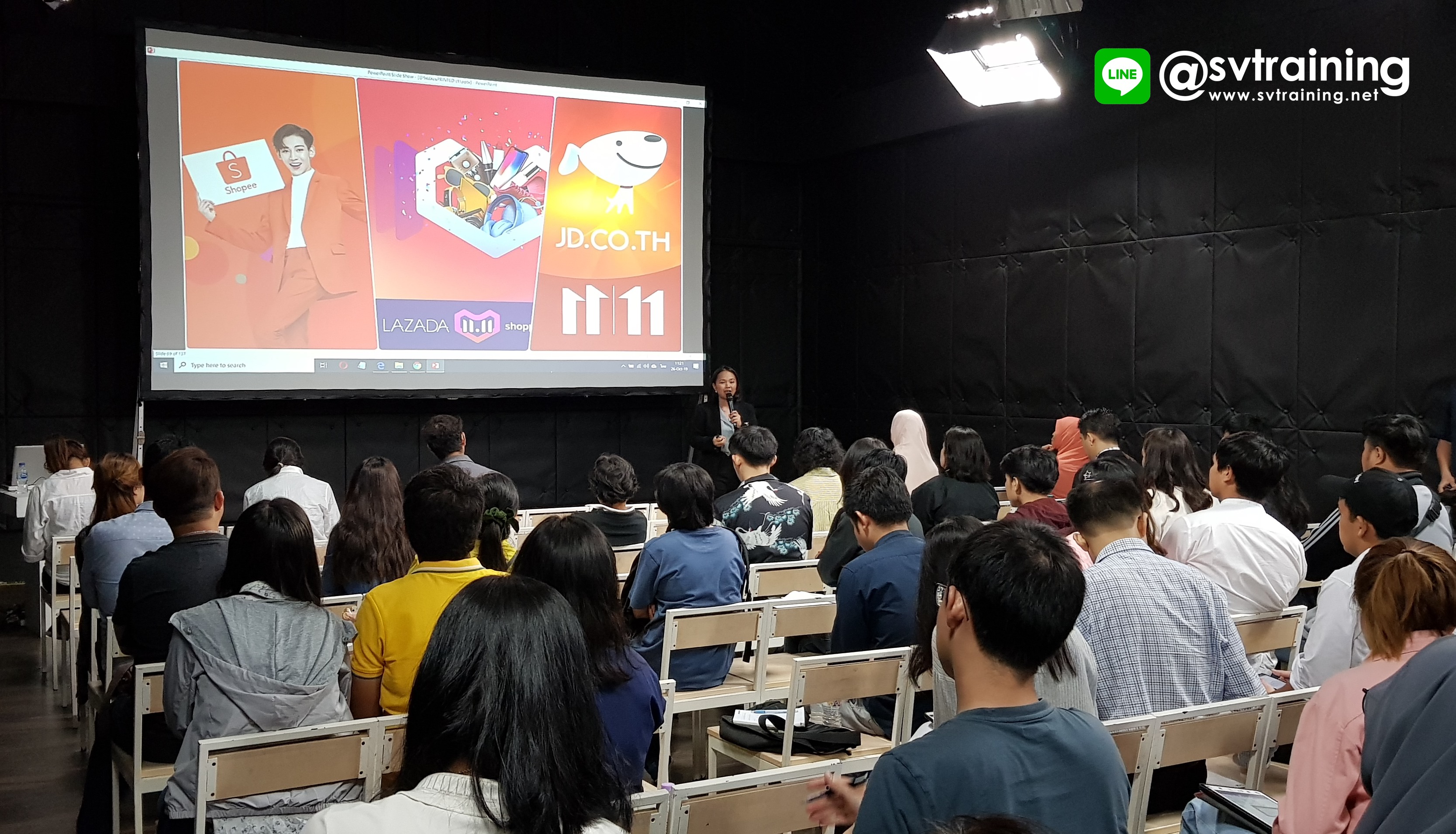 สอนการตลาดออนไลน์ให้รายการอายุน้อยร้อยล้านโดยอาจารย์ใบตอง