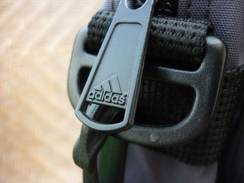 กระเป๋ากันน้ำ 3 ways adidas ACE ของแท้ ใหม่กิ๊กๆ เลยใบนี้ สวยน่าใช้มาก