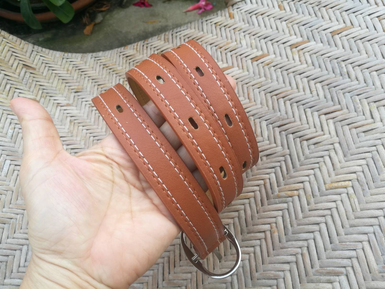 เข็มขัดหนัง สวยๆ เรียบๆ จากญี่ปุ่น (ของใหม่)