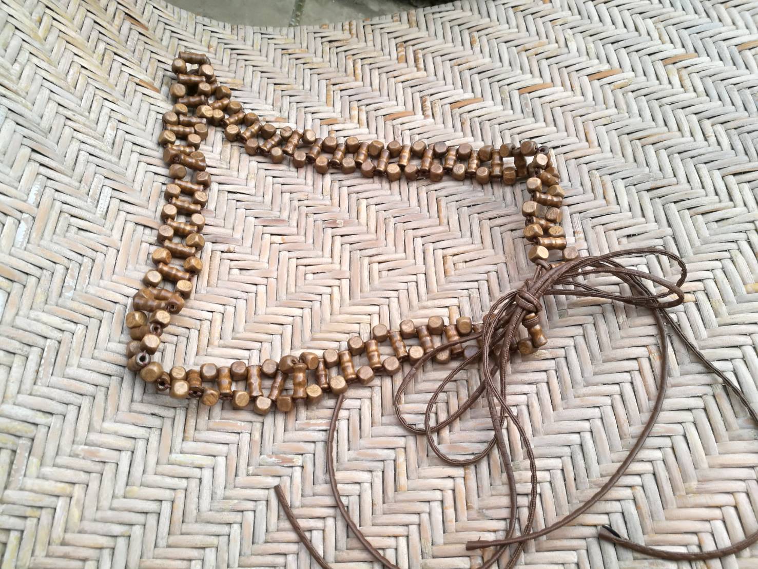 เข็มขัดลูกปัดไม้ สวยเก๋น่ารักมาก