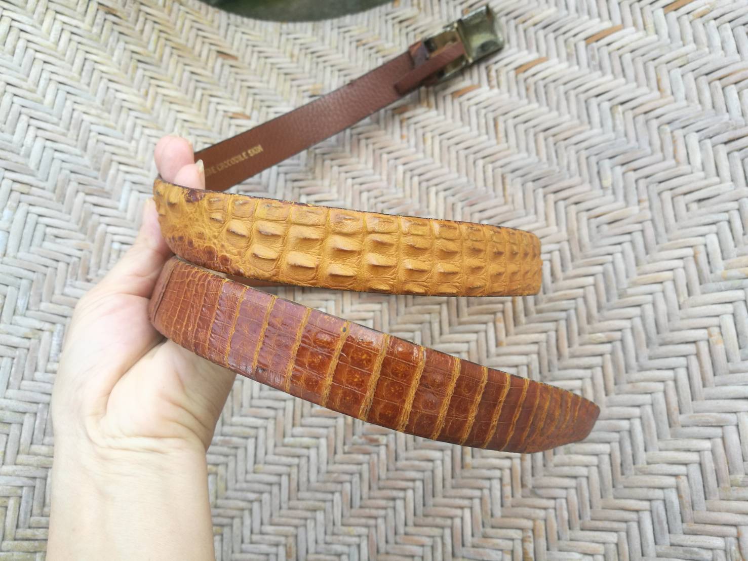 เข็มขัดหนังจรเข้แท้