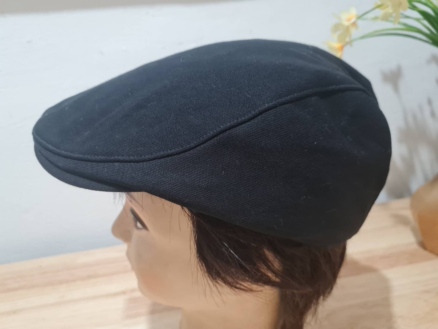 หมวกติงลี่ Flat cap สีดำพื้น (ของใหม่)