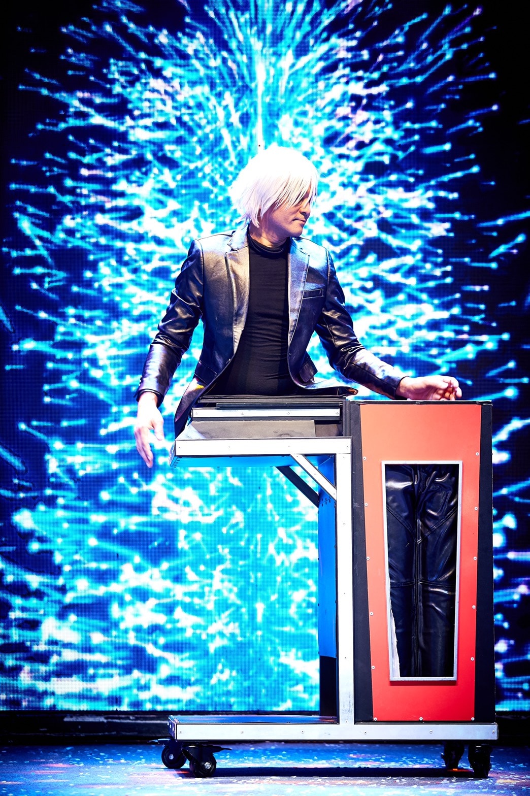 มายากล นักมายากล การแสดง โชว์ Magic Show "งาน HILUX REVO FESTIVAL 2020" 06/11/2563
