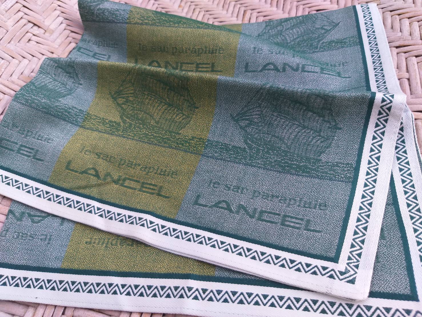 ผ้าเช็ดหน้าแบรนด์เนม LANCEL ผ้าดีมากกกก