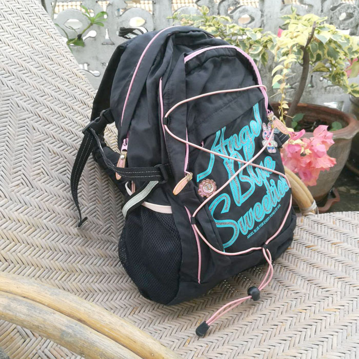 กระเป๋าเป้ Angel Blue น่ารักมาก น่าใช้