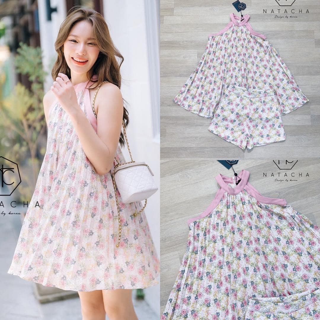 Set เสื้อไหล่เว้าอัดพรีทลายดอกไม้ แต่งขอบสีชมพูอ่อน กางเกงพิมลายเดียวกับ ชุด สินค้าคุณภาพ (พร้อมส่ง)