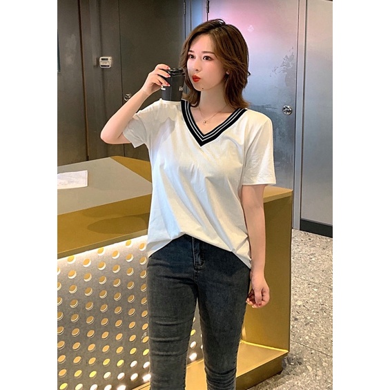 เสื้อยืดไซส์ใหญ่ 6XL รอบอก 52 นิ้ว คอวี ผ้าคอตตอล สีขาว FF0299WH