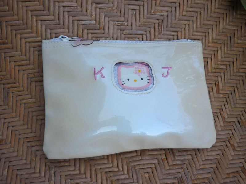 กระเป๋า Kitty ลิขสิทธิ์แท้ น่ารักมาก ใส่ของได้ตามชอบ /ของใหม่/