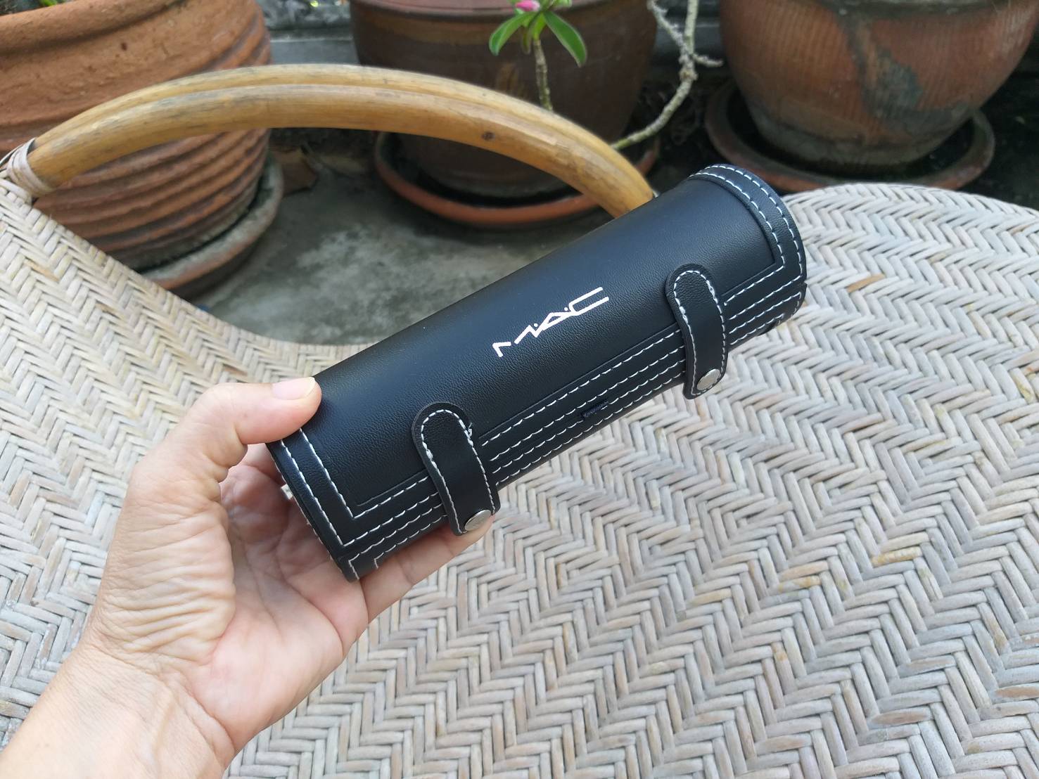 กระเป๋าใส่แปรงแต่งหน้า MAC (ของใหม่)