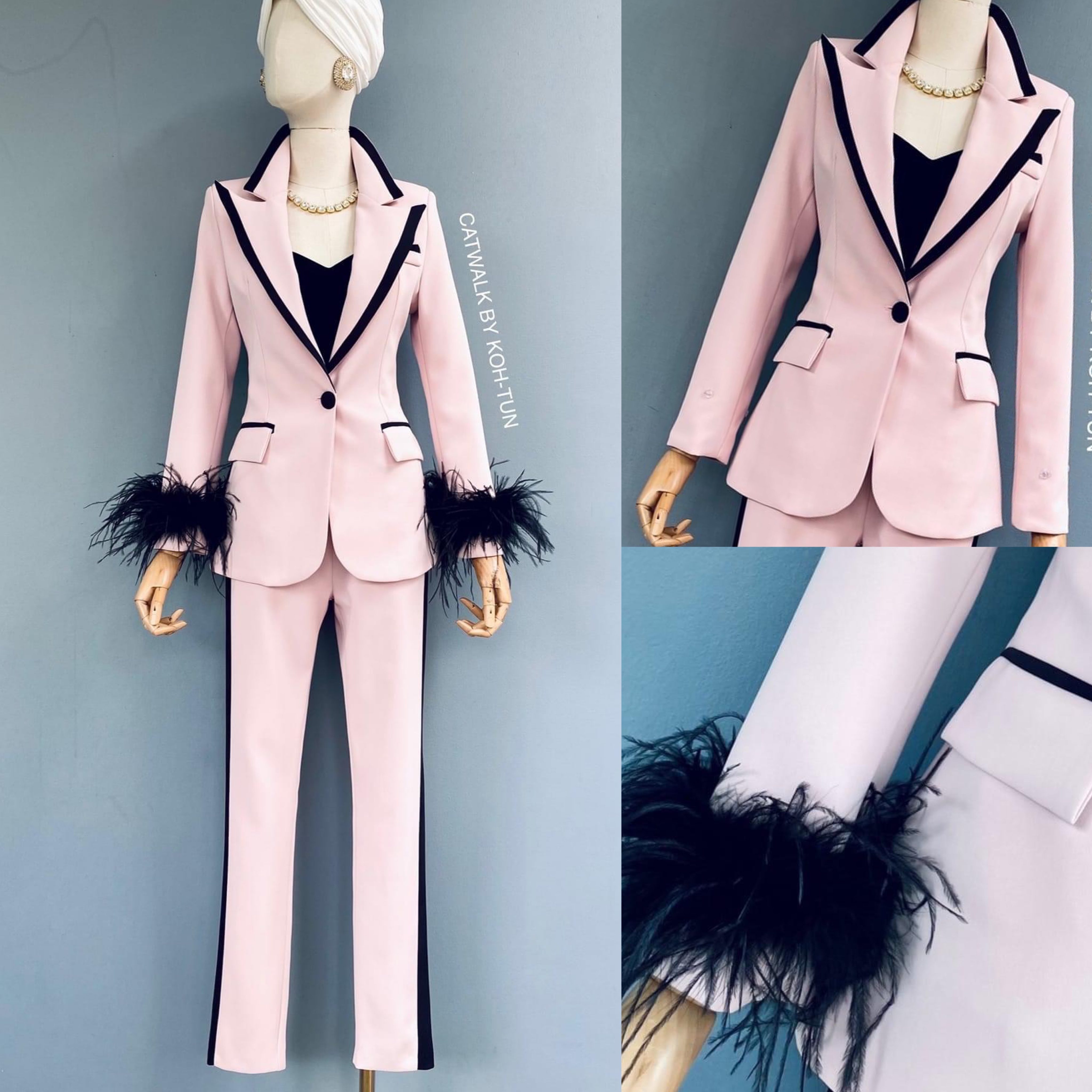 เซตBLAZERทูโทนแต่งขนนกแขน (ถอนได้)เนื้อผ้าเกรดเอ เนื้อนุ่มทิ้งตัว ตัวBLAZERเป็นทรงเข้ารูป แต่งขอบปกและขอบกระเป๋า คู่กับกางเกงเอวสูงขายาว ทรงขากระบอกเล็ก สินค้าคุณภาพ (พร้อมส่ง)