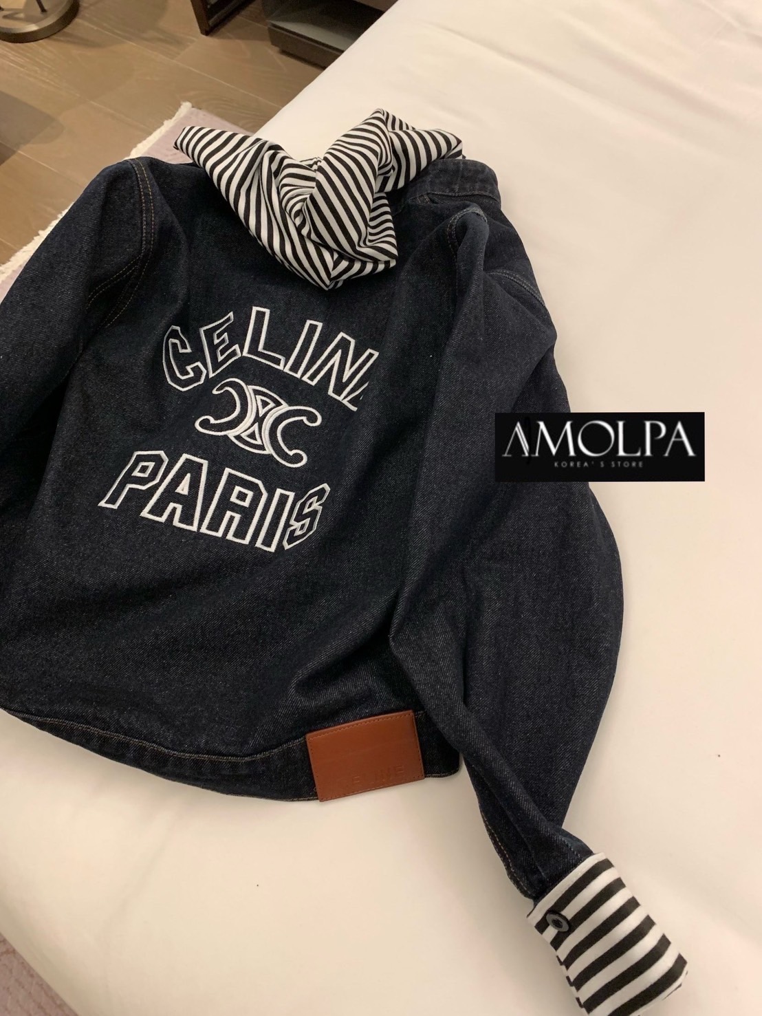 JACKET CELINE DENIM งานนี้ไฮเอนชนช๊อป ขึ้นห้างเลยน๊า งาน ใส่สบายสุดๆห้ามพลาดเลยจ้า : สินค้าคุณภาพ (พร้อมส่ง)