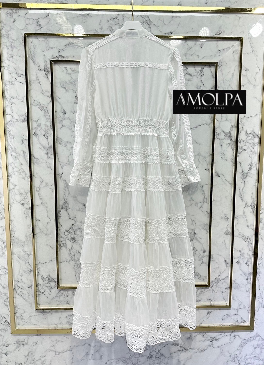 LONG MAXI DRESS CD LACE ตัวนี้ทรงยาว เนิ้อผ้าลูกไม้ มีน้ำหนัก ใส่ออกงาน สินค้าคุณภาพ (พร้อมส่ง)