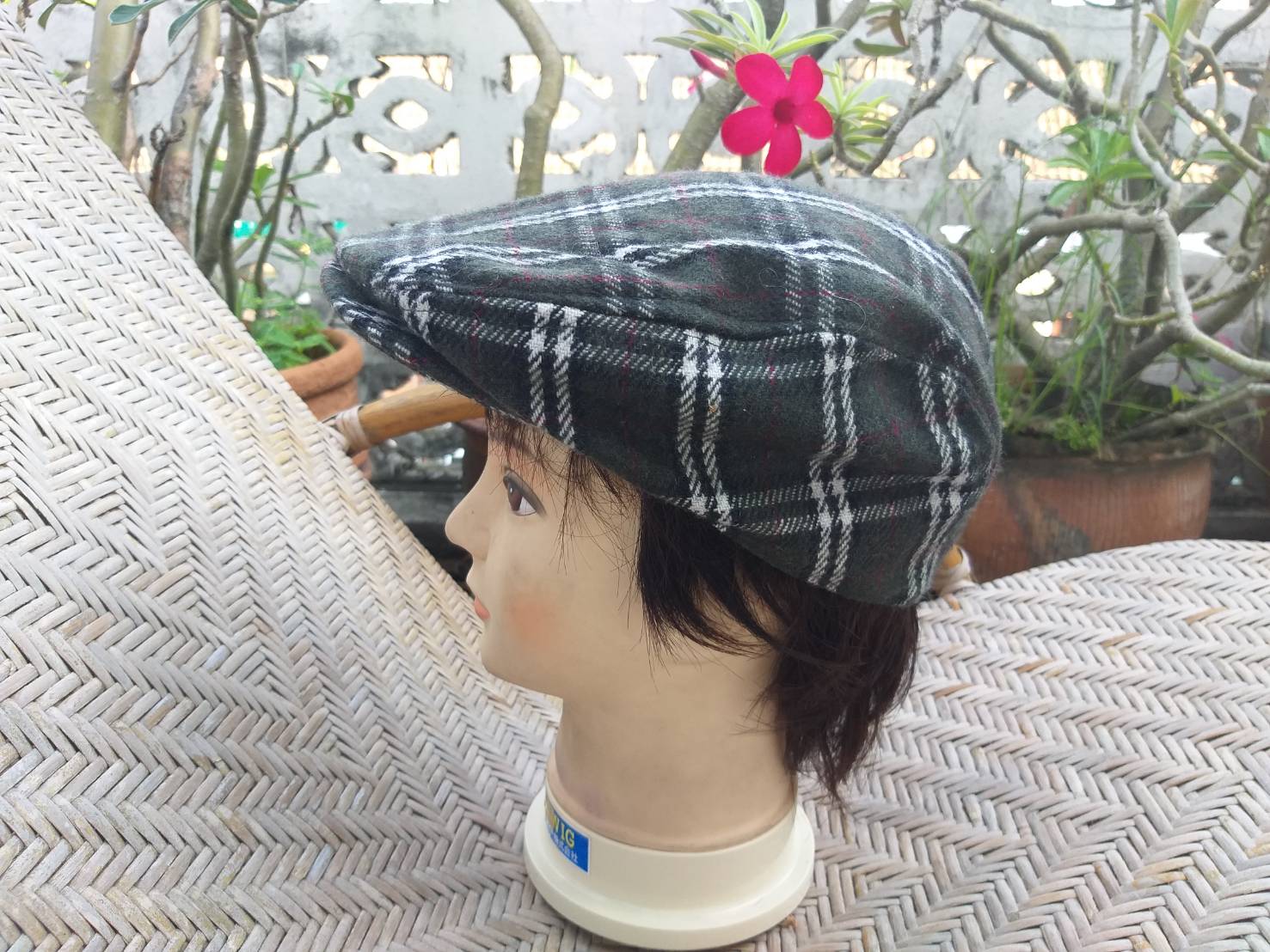 หมวกติงลี่ Flat cap ผ้าขนสัตว์ สวยมาก