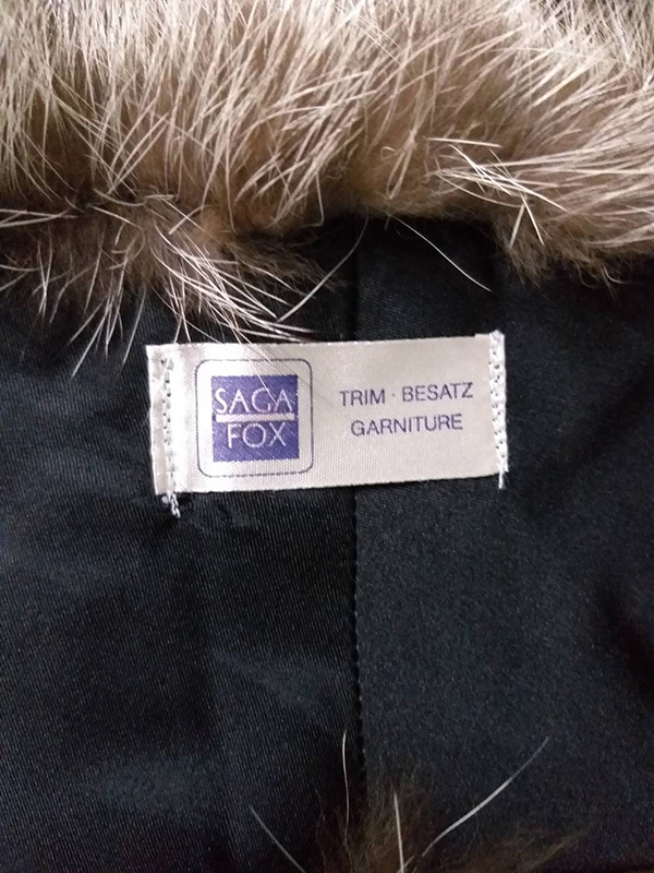 ผ้าพันคอ SAGA FOX สวยจับใจ (ของใหม่)