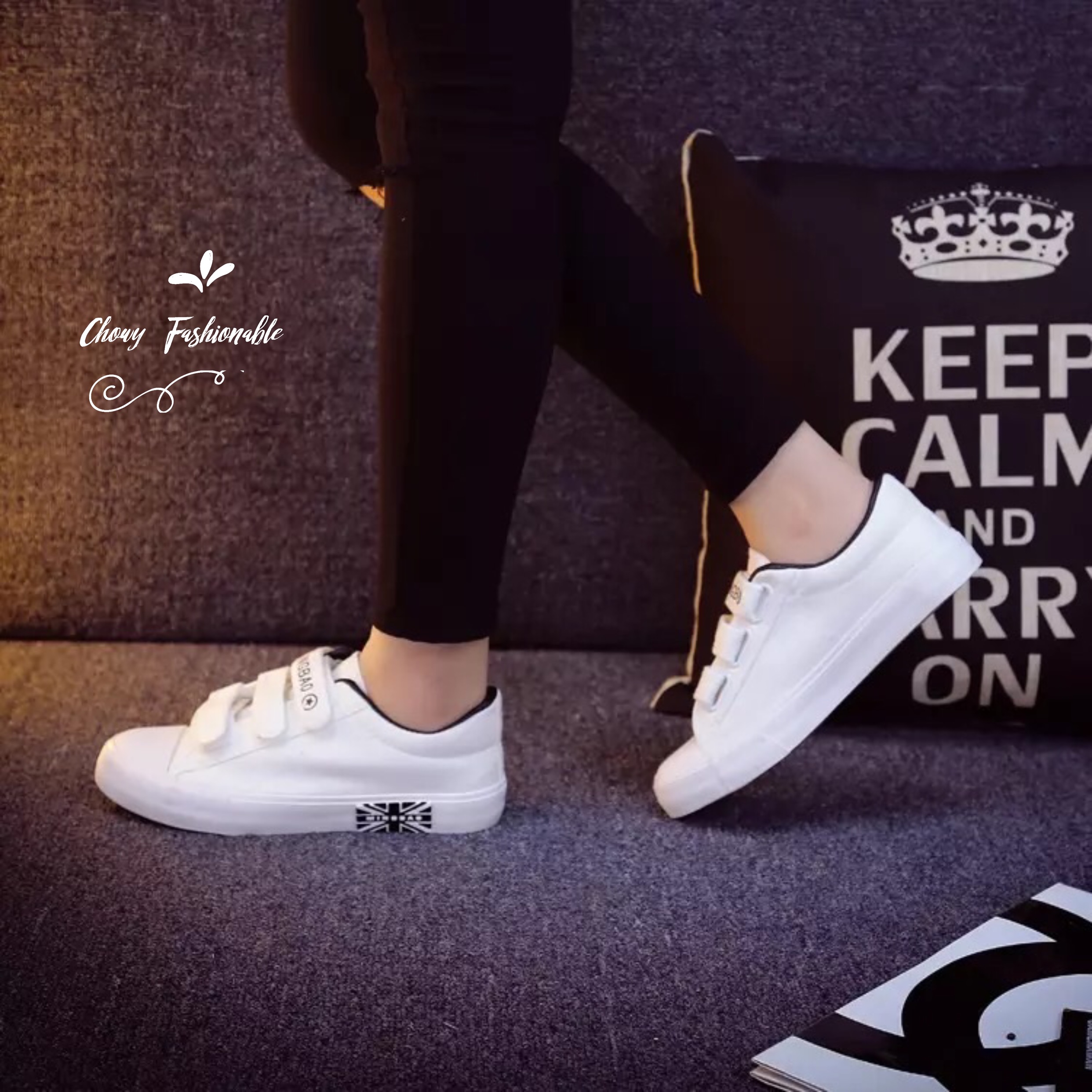 รองเท้าผ้าใบผู้หญิงไซส์ 43 EU ไร้เชือก แบบเทปติด สีขาว KR0509WH