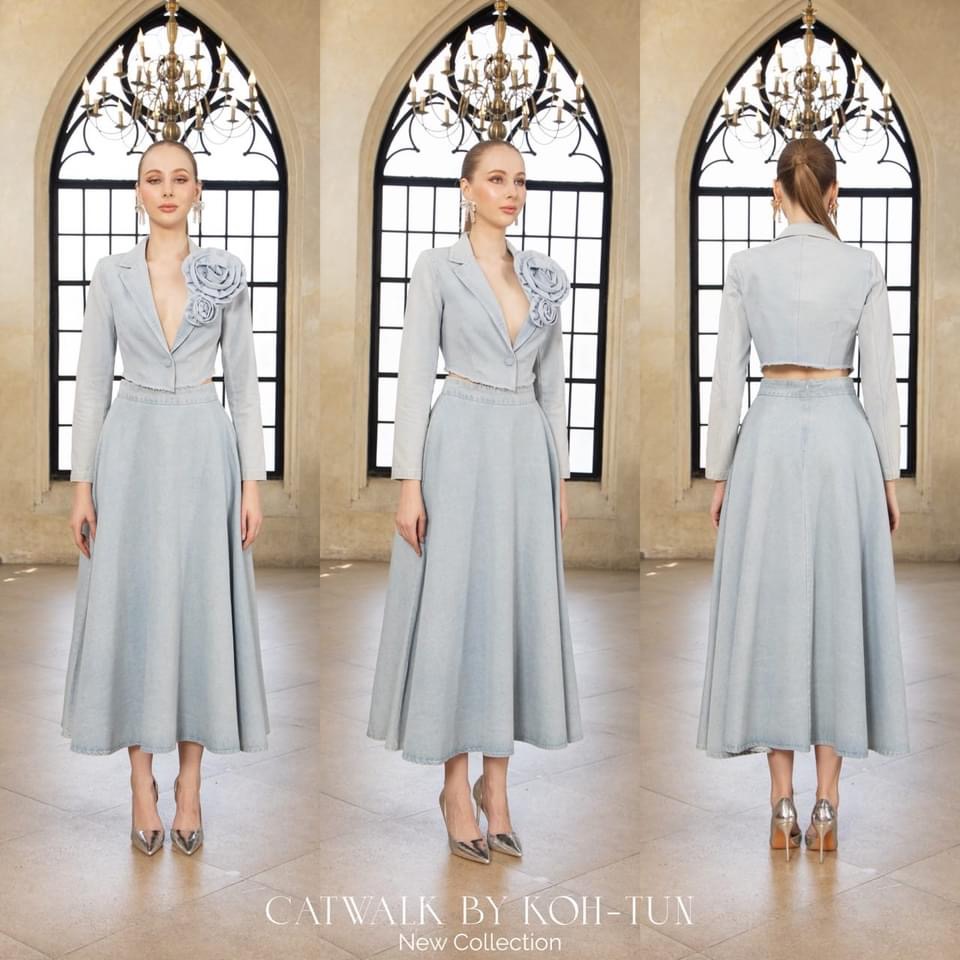 เซตเสื้อครอปยีนส์แต่งดอกไม้+กระโปรงยาวทรงย้วยรอบตัว ใส่สบาย สินค้าคุณภาพ (พร้อมส่ง)