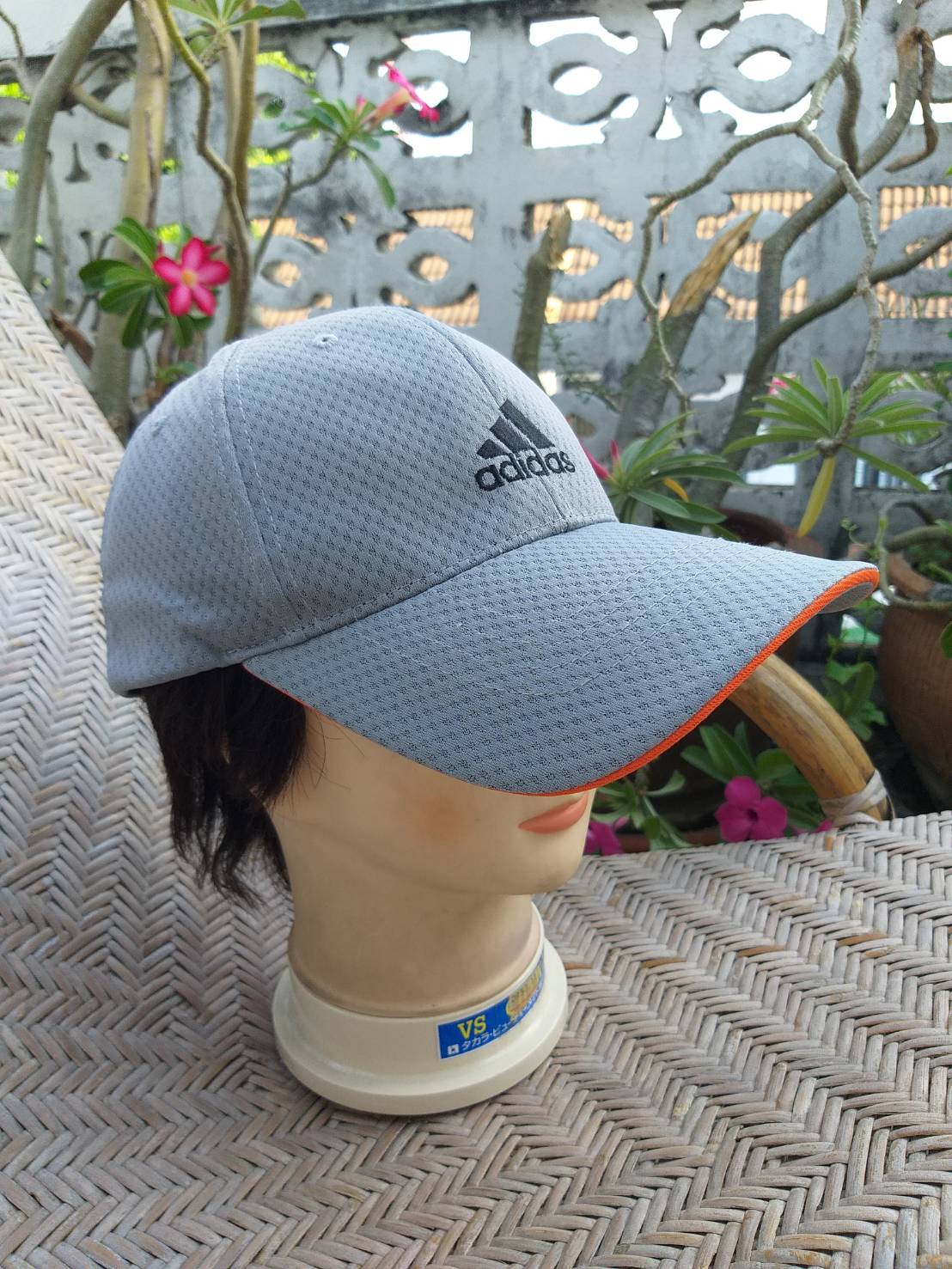 หมวกแก๊ป adidas ผ้าระบายอากาศ (ของใหม่)