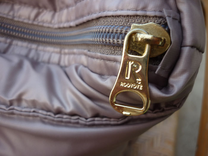 กระเป๋าบุขนนก ROOTOTE FEATHER ROO GRANDE