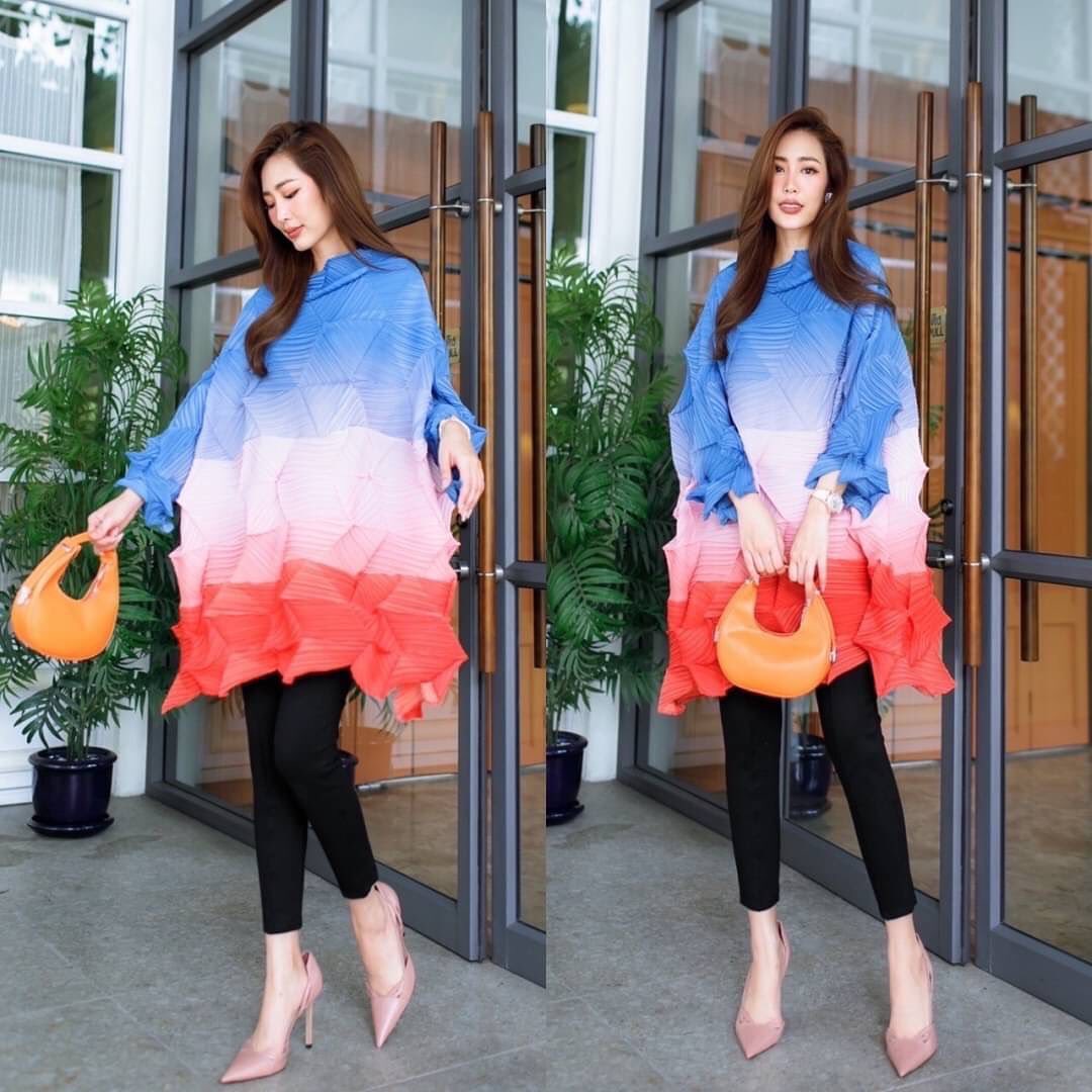 เสื้อตัวยาวอัดพลีททรงเก๋ รุ่นแขนยาว งานสวย เทียบงานแบรนด์ 👍🏻 รุ่นใหม่ล่าสุด งานเนี๊ยบ : สินค้าคุณภาพ (พร้อมส่ง)