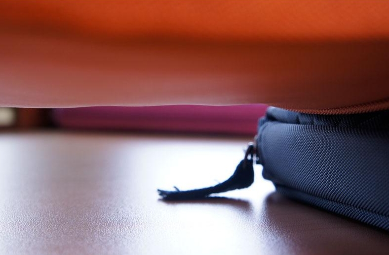 กระเป๋าใส่พาสปอร์ต กระเป๋าใส่หนังสือเดินทาง ใส่เอกสารสำคัญ ช่องเยอะ มีสายคล้องมือ พกพาสะดวก ผลิตจากไนล่อนกันน้ำ คุณภาพดี