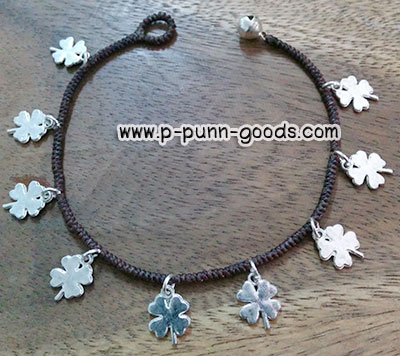 ข้อเท้าเชือกเทียนถัก จี้ใบโคลเวอร์ 4 แฉก