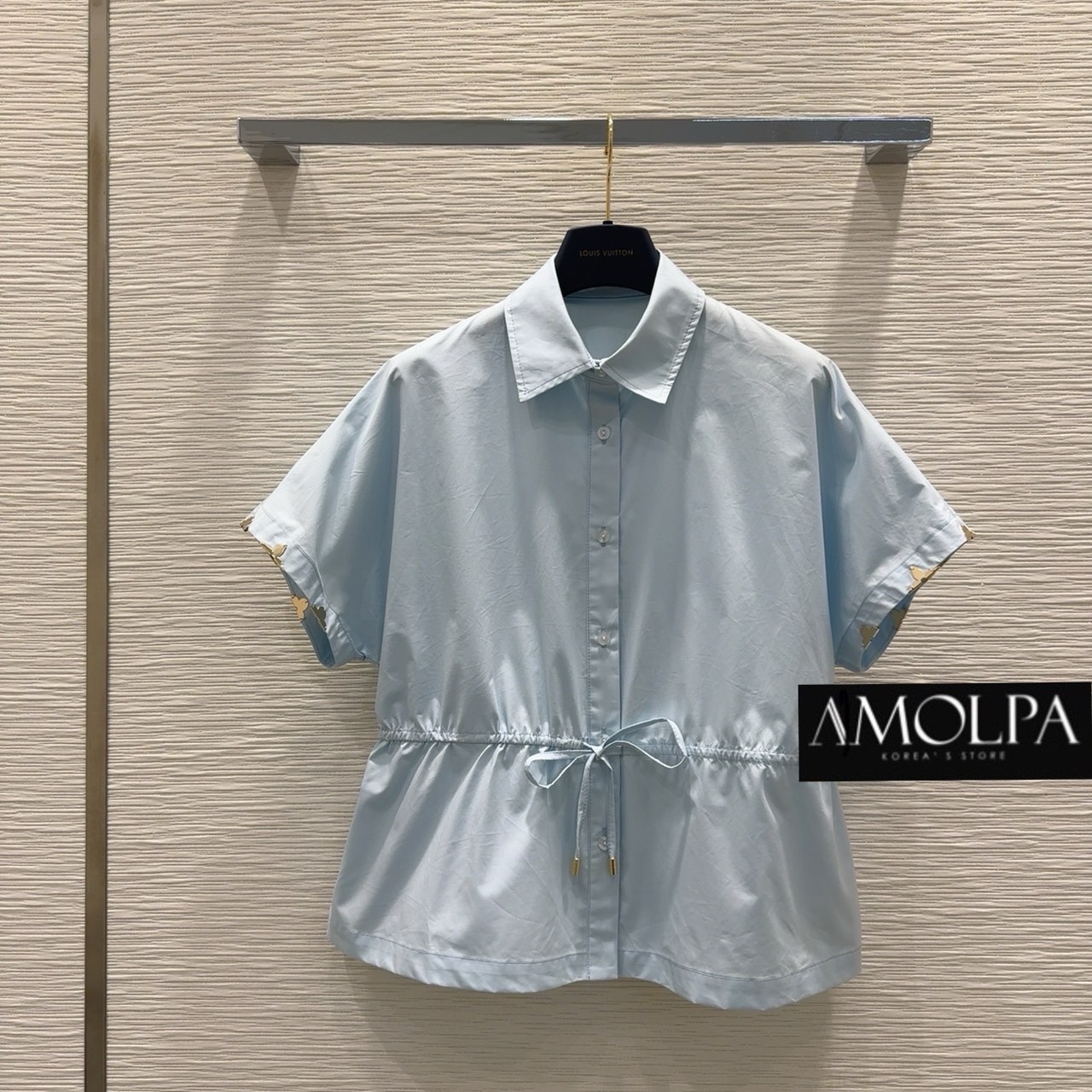 เชิ้ต LV. เนื้อผ้าอย่างดี สวยหรู ดูแพง ใส่สบาย : สินค้าคุณภาพ (พร้อมส่ง)