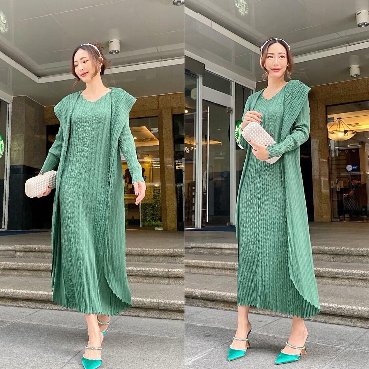 เดรสพลีทตัวยาว อัดพลีท 100% เนื้อเดียวกับงาน Brand งานเกาหลีแท้ 🇰🇷 ละเอียดสวยงาม High Quality สินค้าคุณภาพ (พร้อมส่ง)