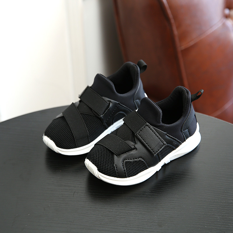 รองเท้าคัชชูเด็กสีดำ เทปหน้าไขว้เท่ห์ Size 26-35
