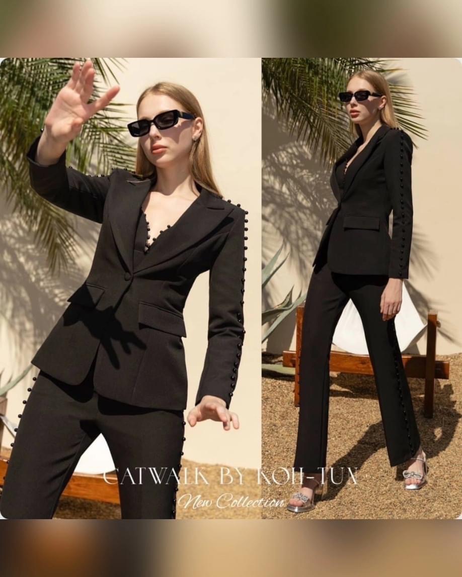 เซตBLAZER 3 ชิ้น เนื้อผ้าเกรดเอ ตัวBLAZER เป็นทรงกึ่งเข้ารูปทรงสไตล์เท่ห์ๆ ช่วงแขนแต่งด้วย หมุดมุกเรียงเม็ดโทนสีตามตัวชุดดูหรูมาก ด้านในมีซับ+เสื้อครอปสายเดี่ยวทรงเข้ารูปตามตัว +กางเกงเป็นทรงขาม้า ใส่สบาย สินค้าคุณภาพ (พร้อมส่ง)