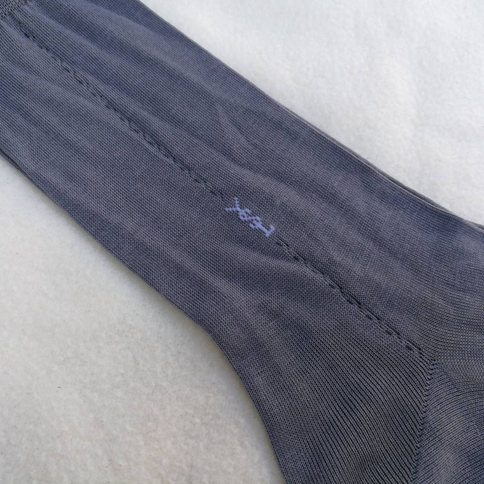 ถุงเท้าชาย Yves Saint Laurent เนื้อดีมาก สีเทา