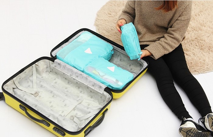 Travel Season กระเป๋าจัดระเบียบเดินทาง 4 ใบ จัดระเบียบเสื้อผ้าในบ้าน กันน้ำ ใส่เสื้อผ้า กันน้ำ มี 5 สีให้เลือก