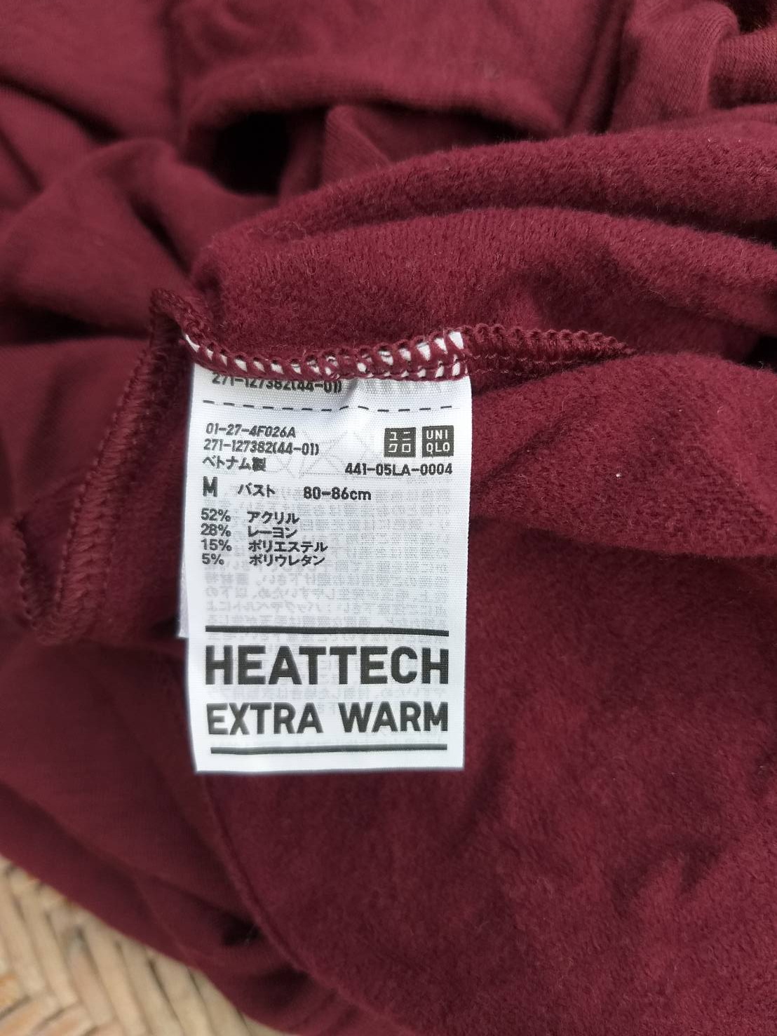 เสื้อฮีทเทค Uniqlo Extra warm ไซด์M (มือ1)