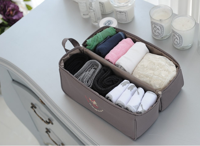 กระเป๋าใส่รองเท้ากันน้ำ อุปกรณ์ห้องน้ำ ผ้าขนหนู หรืออื่น ๆ ได้ตามต้องการ มี 4 สี 4 ลาย ให้เลือก