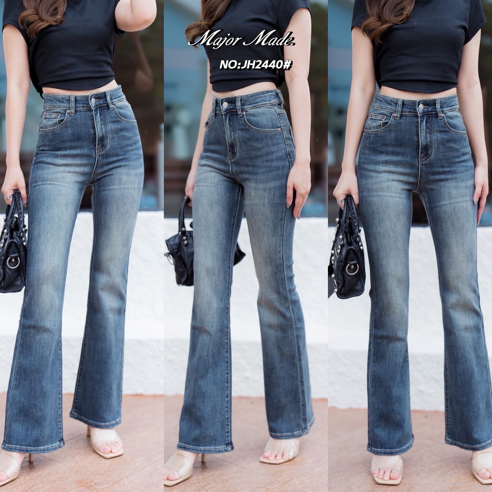 กางเกงยีนส์ขาม้ายาว ทรงเอวสูงงงง ผ้านิ่มมากๆๆ เนื้อผ้านิ่มหนา ยืดหยุ่นได้เยอะ ใส่ทรงเป๊ะเข้ารูป ปลายขากลวงสวย ใส่แล้วเพรียวสุดๆ สีฟอกก็สวย ใส่สบาย : สินค้าคุณภาพ (พร้อมส่ง)