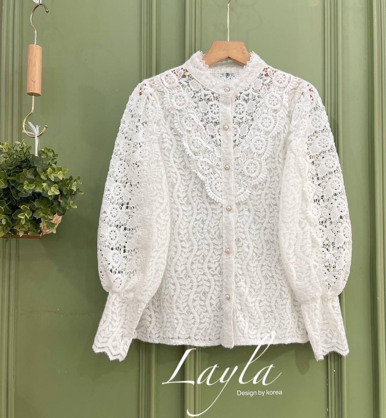 เสื้อลูกไม้สวยหรู ทรงเชิ้ตคอปิดกระดุมมุก หรูหรา ผ้าลูกไม้เนื้อนุ่มใส่สบาย แต่ลูกไม้ เกรดพรีมีช่วงอกและแขน งานสวยมากกก ใส่สบาย : สินค้าคุณภาพ (พร้อมส่ง)