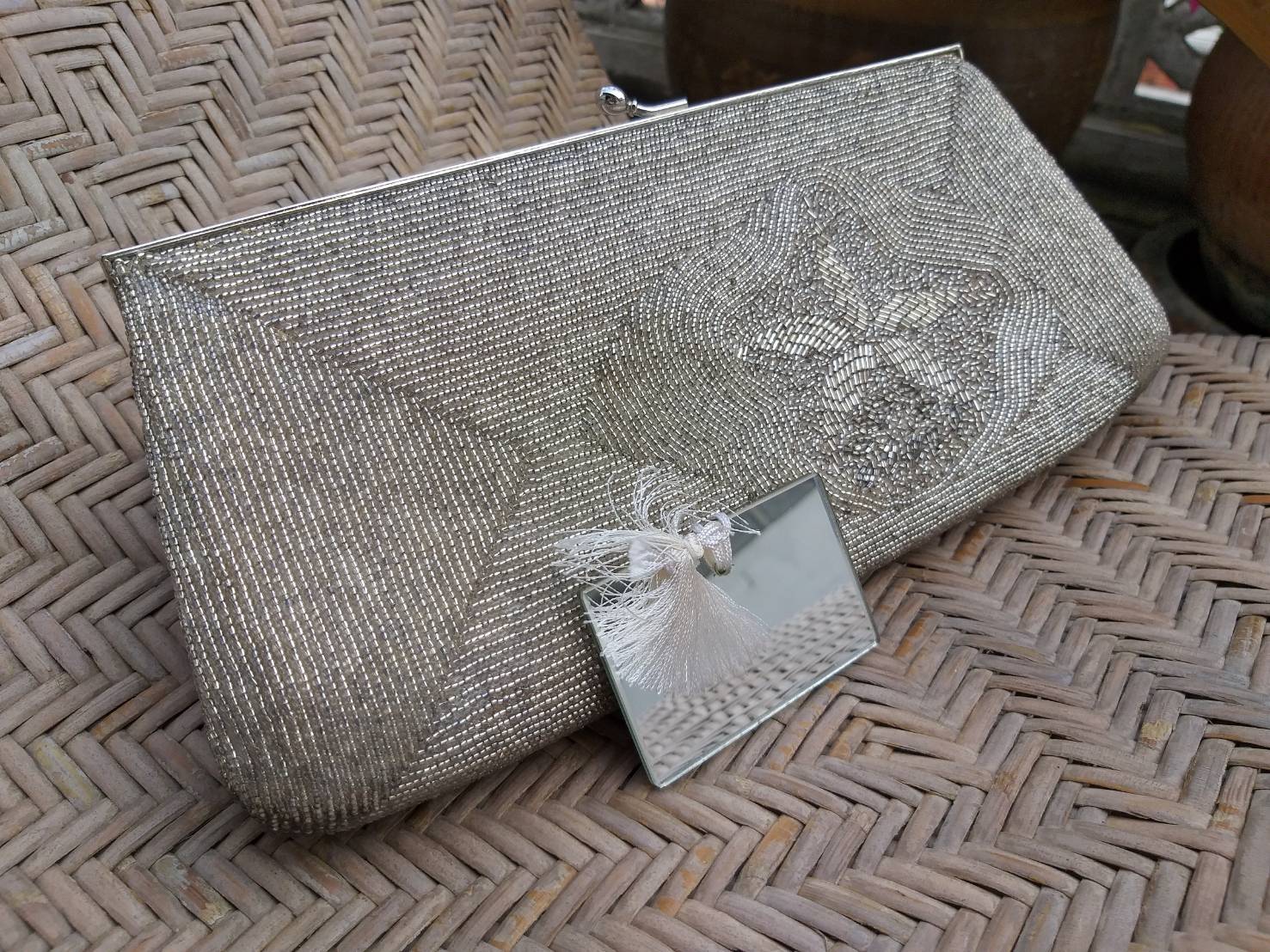 กระเป๋าหรูออกงาน ปักเลื่อมทั้งใบ สวยมากกกก